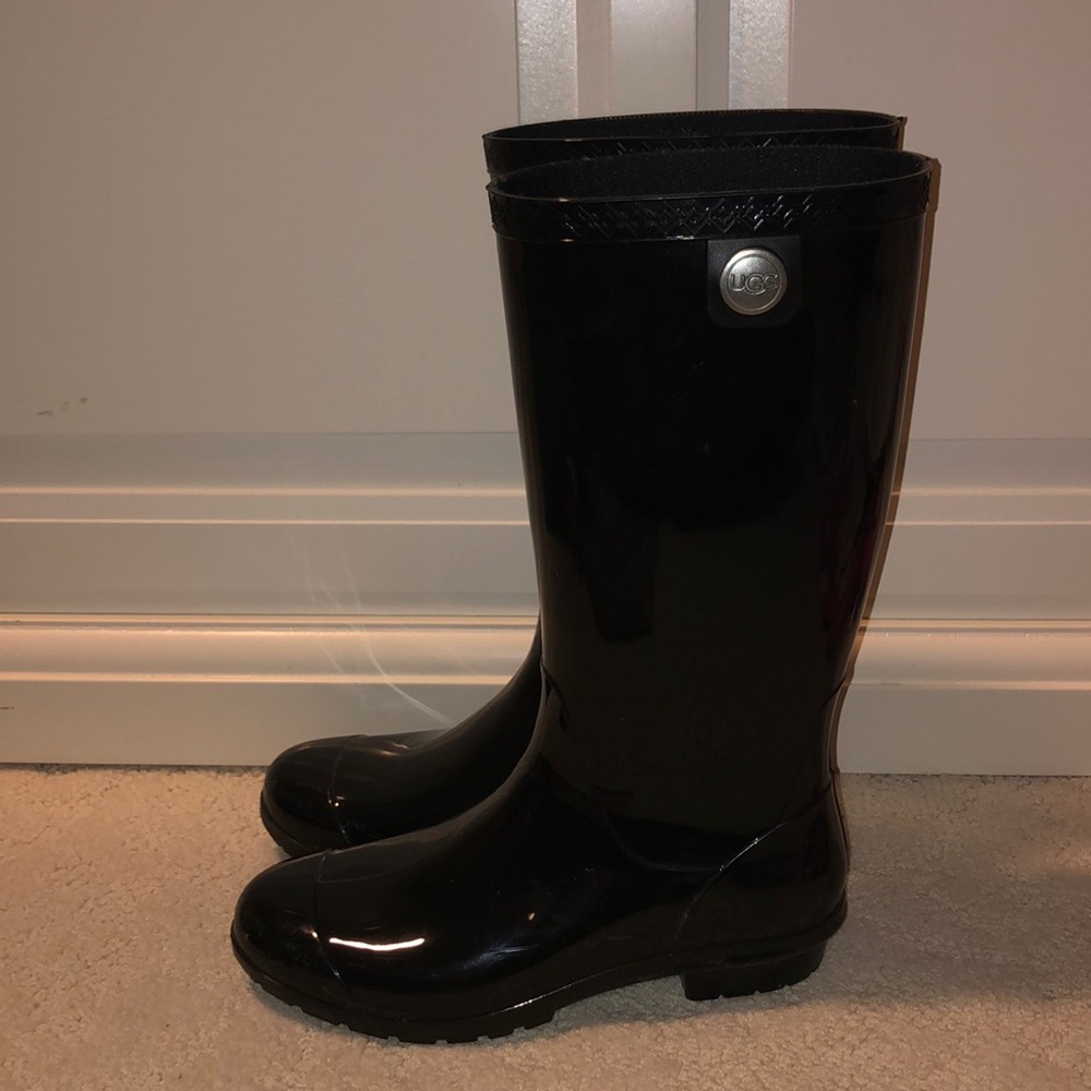 Brand new UGG rain boots!
